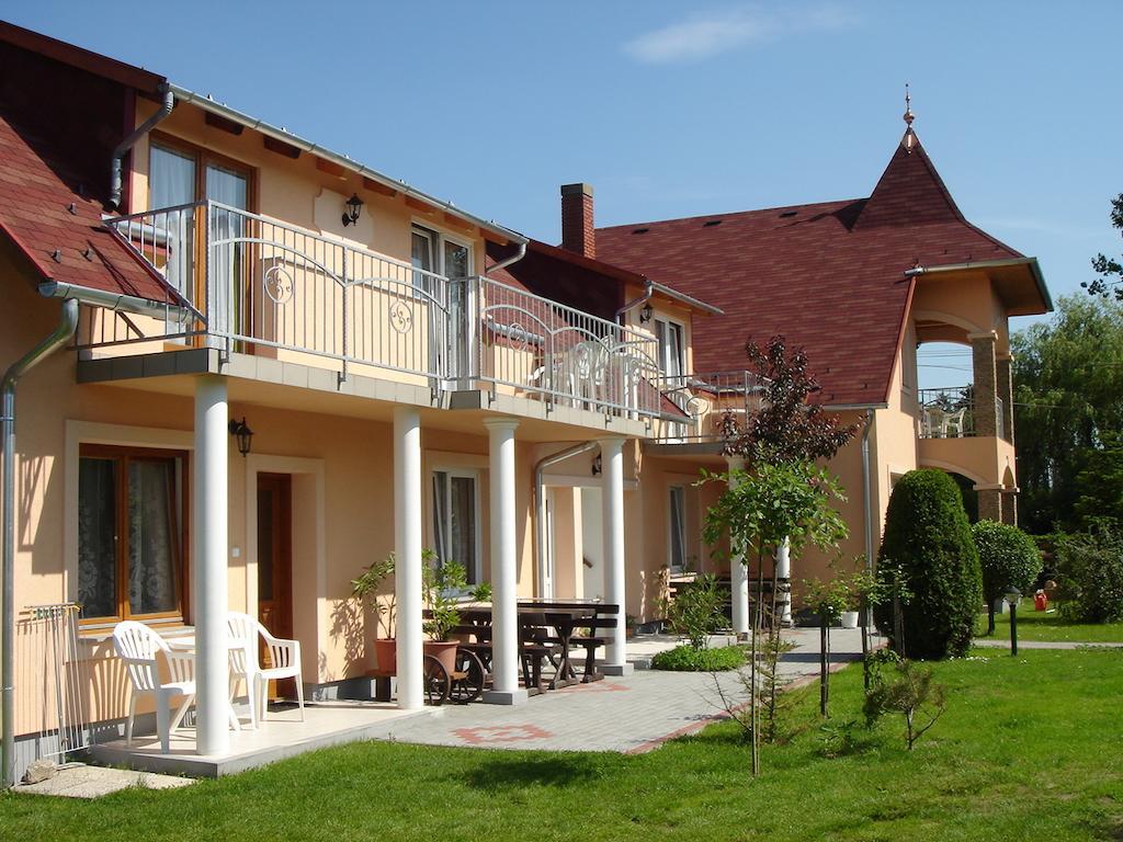 Villa Monika Keszthely Esterno foto